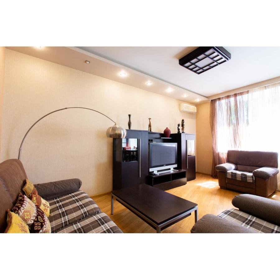 Apartment On Naukova 哈尔科夫 外观 照片
